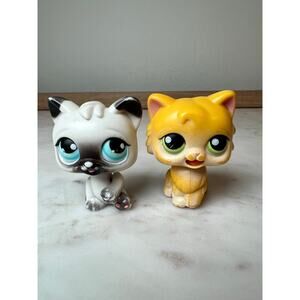 Littlest Pet Shop Rare First Gen Magnetic Magic Motion Yellow Cat and Siamese